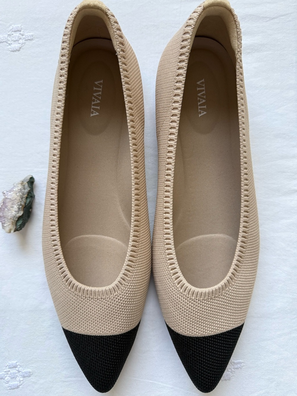 Vivaia Aria 5 Almond/Black Pointed Toe Ballet Flats Size 42 - Picture 15 of 16